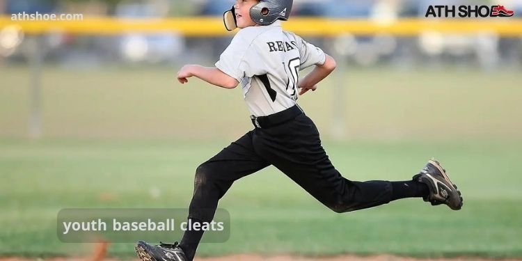 A picture of a young man running on the field as part of a conversation about youth baseball cleats